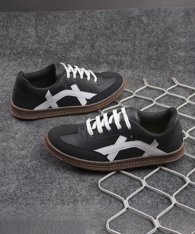 The Owl House | Shadow Stride Low-Top Sneakers