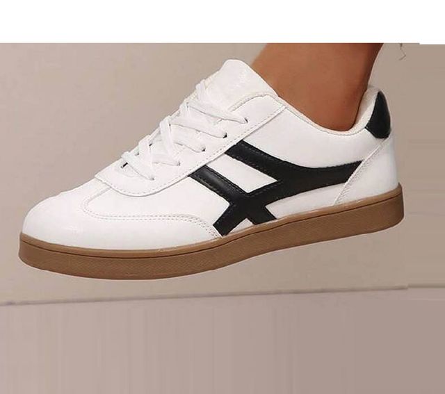 The Owl House | Ghost Stride Low-Top Sneakers