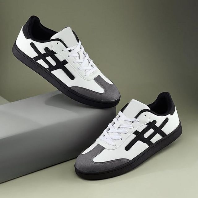 The Owl House | Eclipse Cross Low-Top Sneakers